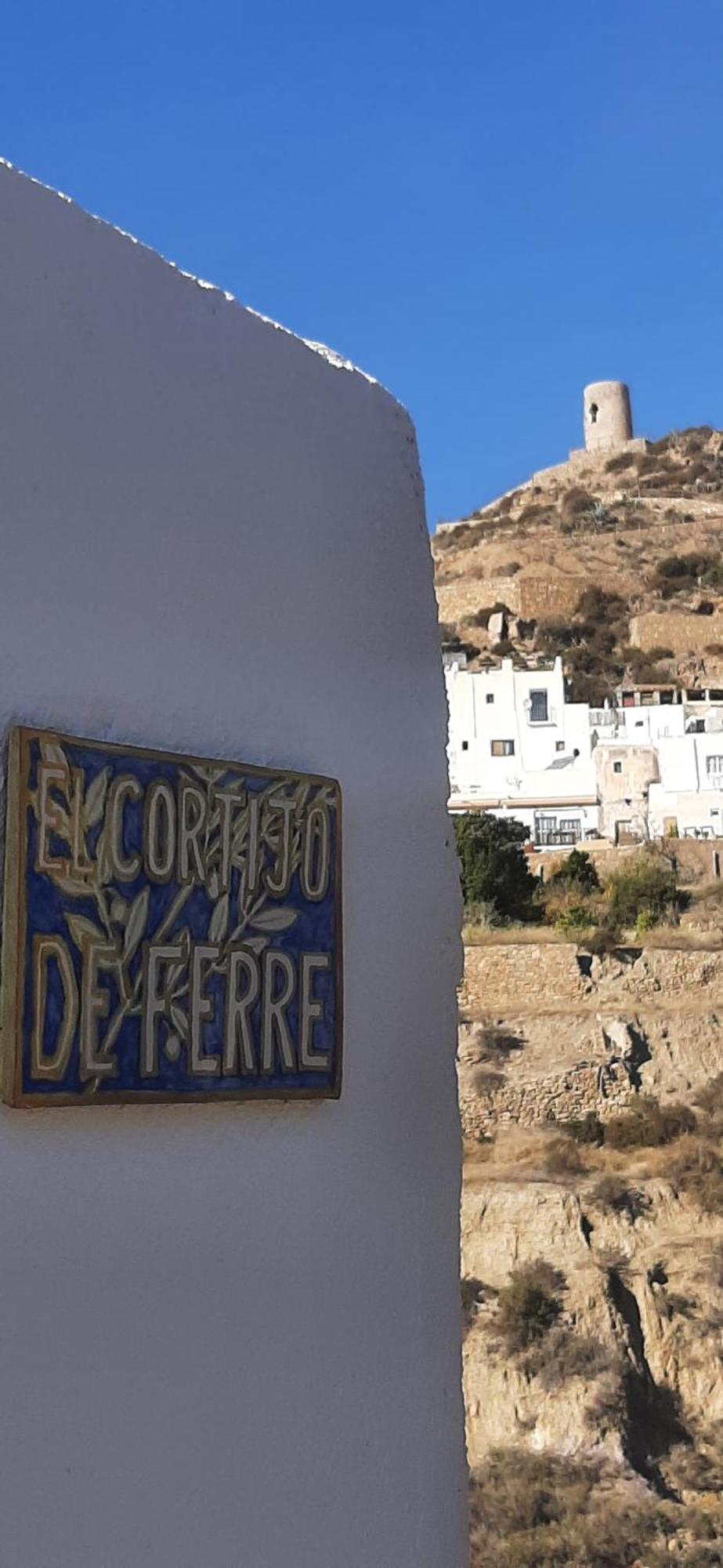 Cortijo Ferre, A Pies Del Castillo La Atalaya De * Nijar